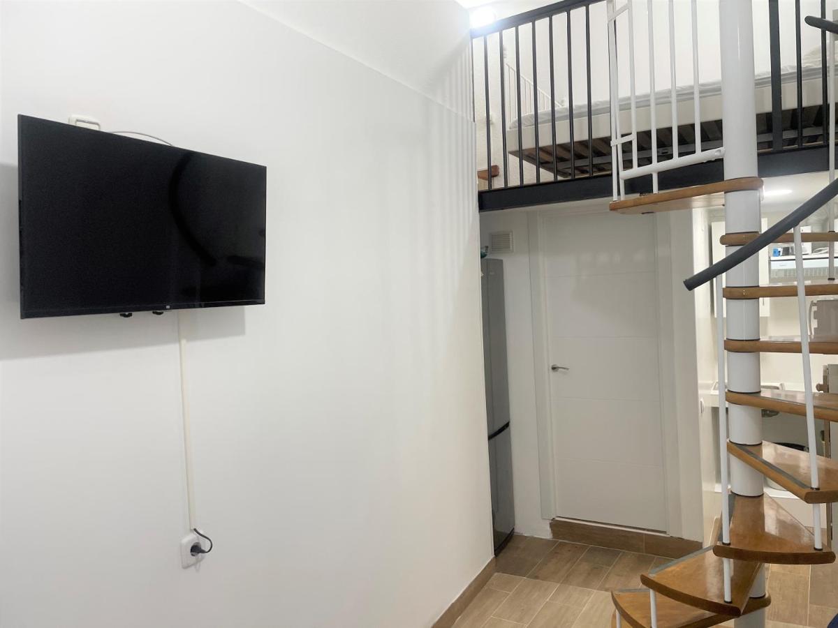Comodo Y Acogedor Apartamento En Chueca, Gran Via Con Aire Acondicionado Y Calefaccion Madrid Esterno foto